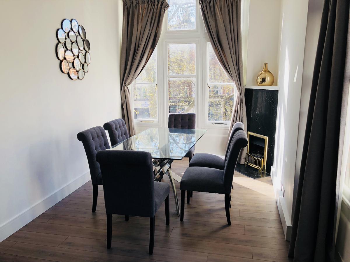 Spacious & Modern 2 Bed Apartment At Knightsbridge ลอนดอน ภายนอก รูปภาพ